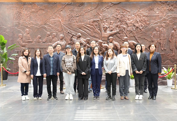 ������һ������֧�����Ͽ�չ���⵳���˶�